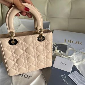 MEDIUM LADY DIOR BAG